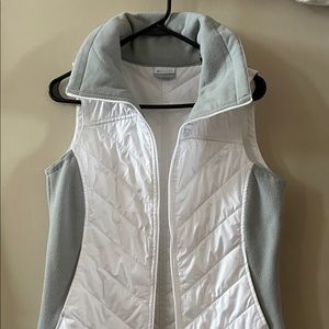 Columbia vest